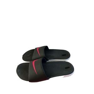 Nike sandals 9 womens black pink slides soccer sandals